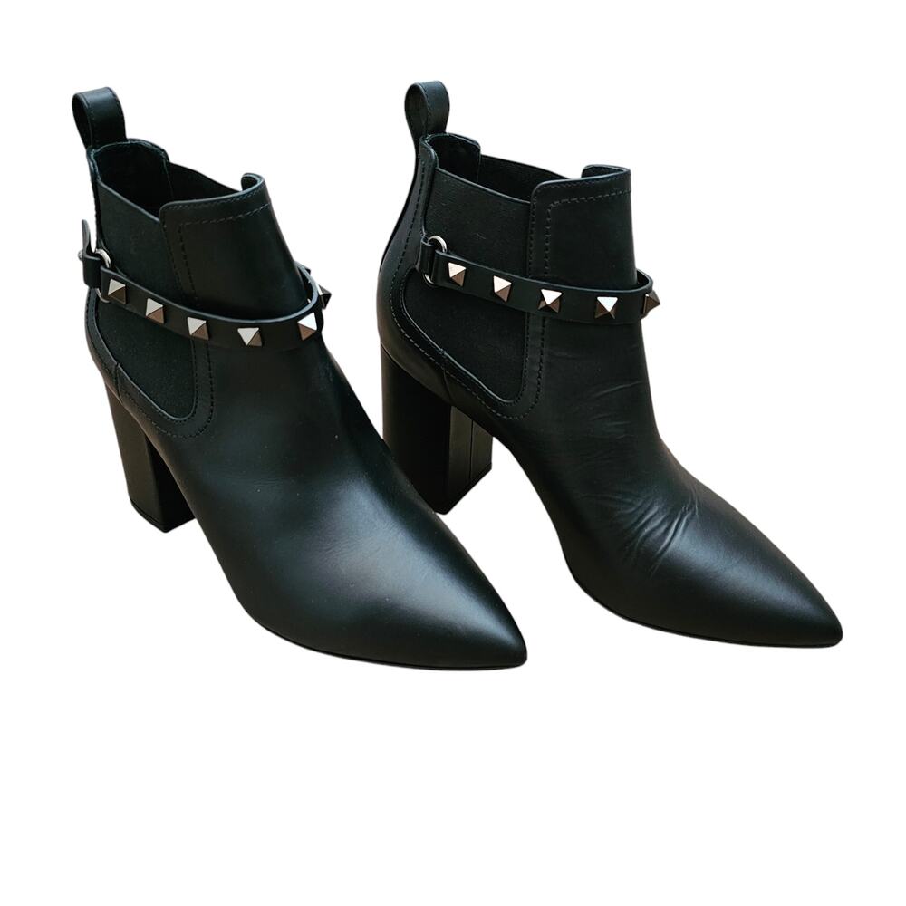 Valentino Garavani Rockstud Ankle Boot Size 37 US 7 Black Leather Block Heel